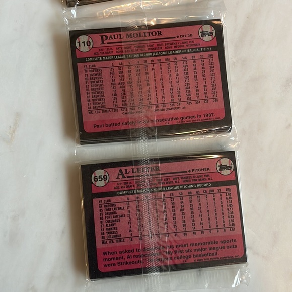 Unopened Topps 1989 Baseball Cards - Picture 6 of 6